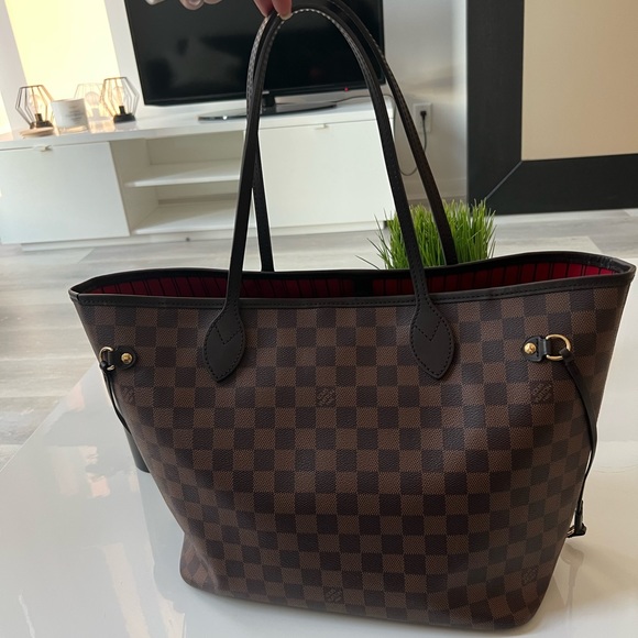 Authentic Louis Vuitton MM - Picture 4 of 6